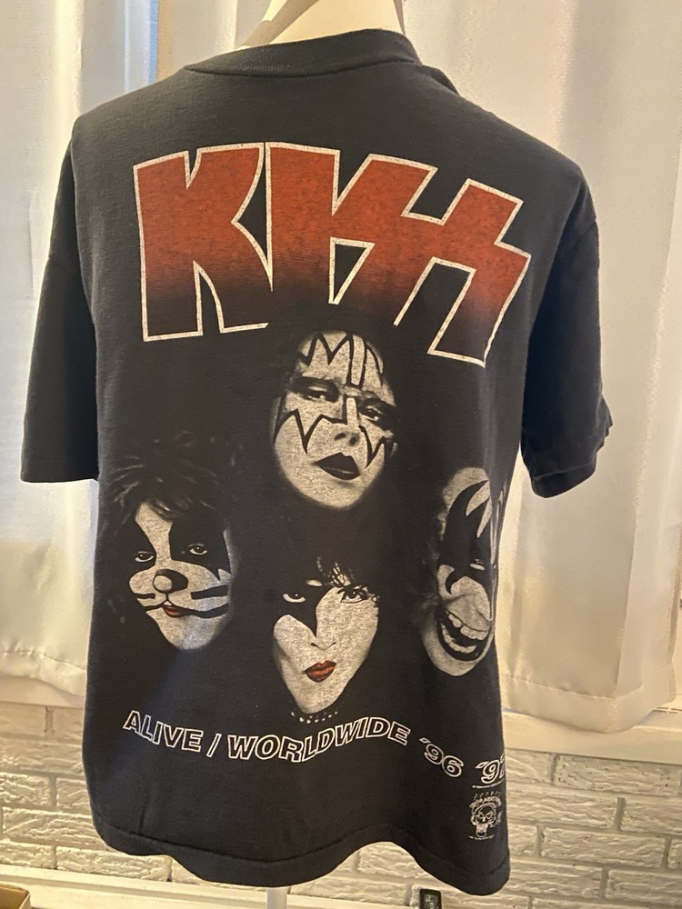 KISS 96-97 World Tour “I Wanted The Best I Got The Best” T Shirt Sz XL. Vintage