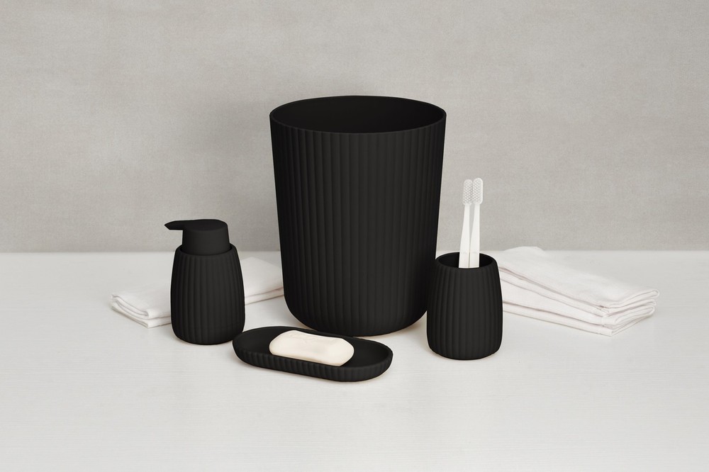 Mainstays Rubberized Plastic Ribbed 4-Piece Bath Accessories Set, Black