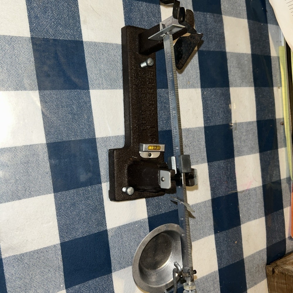 Vintage Herter's Powder Scale