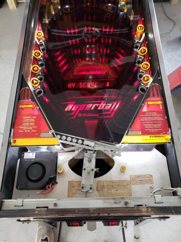 Hyperball by Williams COIN-OP Pinball Machine