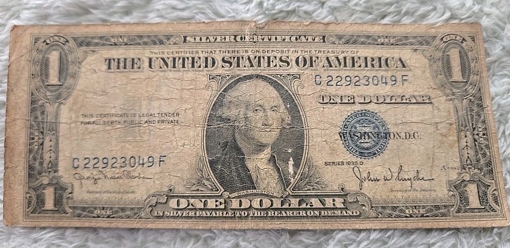 1935D RARE DOLLAR BILL SILVER CERTIFICATE C22923049F
