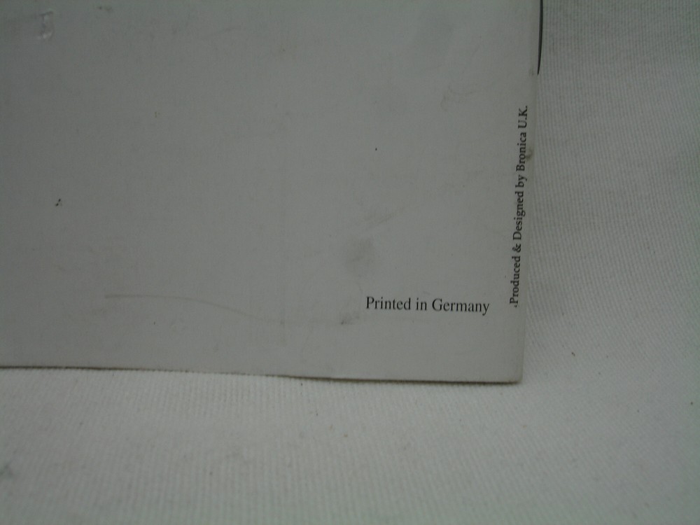 Bronica Medium Format Camera Systems Brochure + small Booklet