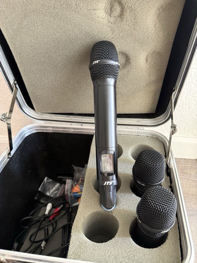 JTS JSS-4B ( 507-500MHz ) Handheld Wireless Microphone ( one Unit )