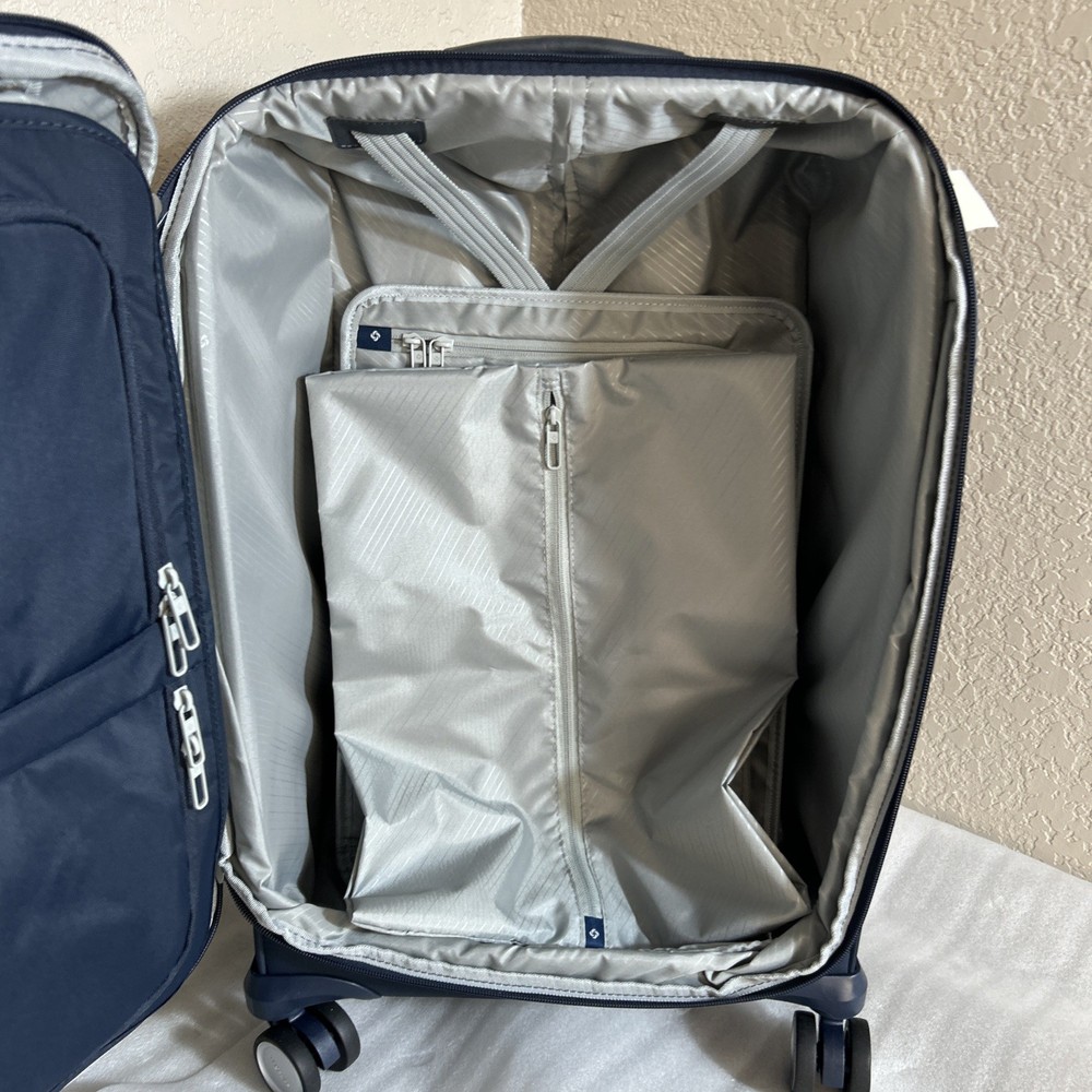 Samsonite Elevation Plus Softside Carry on Expandable Spinner Suitcase MIDNIGHT