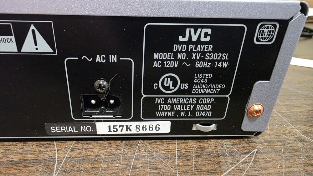 JVC XV-S302 DVD/Super VCD/VCD/CD Player