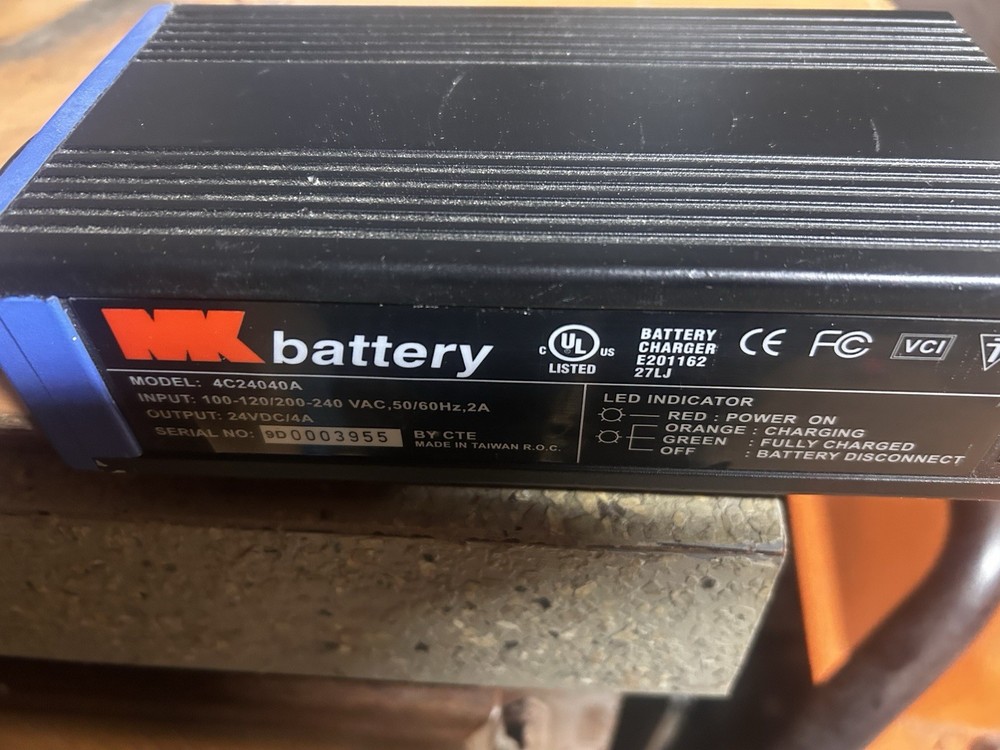 Mk Battery Charger 4C2404