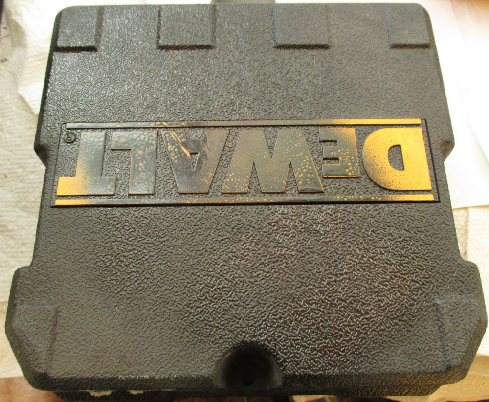 DeWalt DW083 3 Beam Laser Pointer Level, with Storage Case