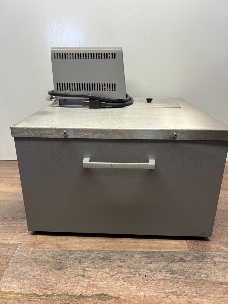 Polyscience 1147 Refrigerated Recirculating Bath