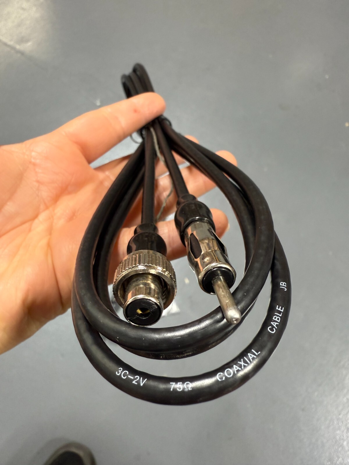 Magnadyne AM/FM Recreational 15" Rubber Antenna, Model RV73