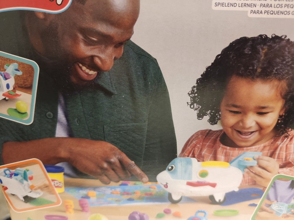 Play-Doh Airplane Explorer Starter Set with Jet & World Map Playmat