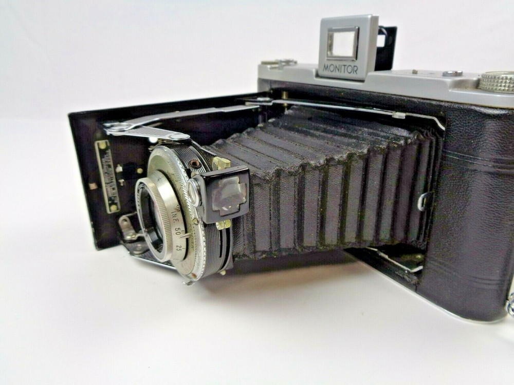 Vintage Kodak Six-16 Camera with Case - Untested