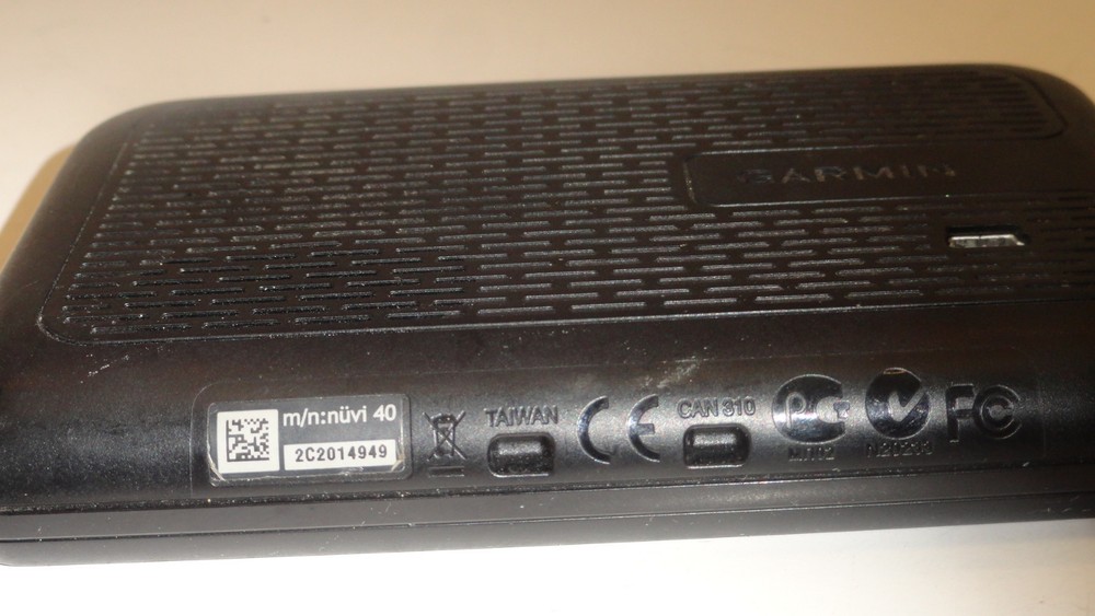 Garmin Nuvi 40 4.3" Compact Navigator