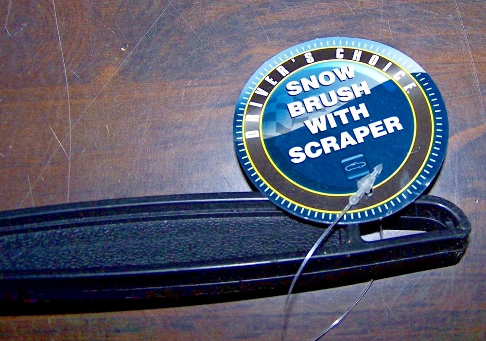 SNOW BRUSH WITH SCRAPER - BLACK - 20.5" Long - NEW!!