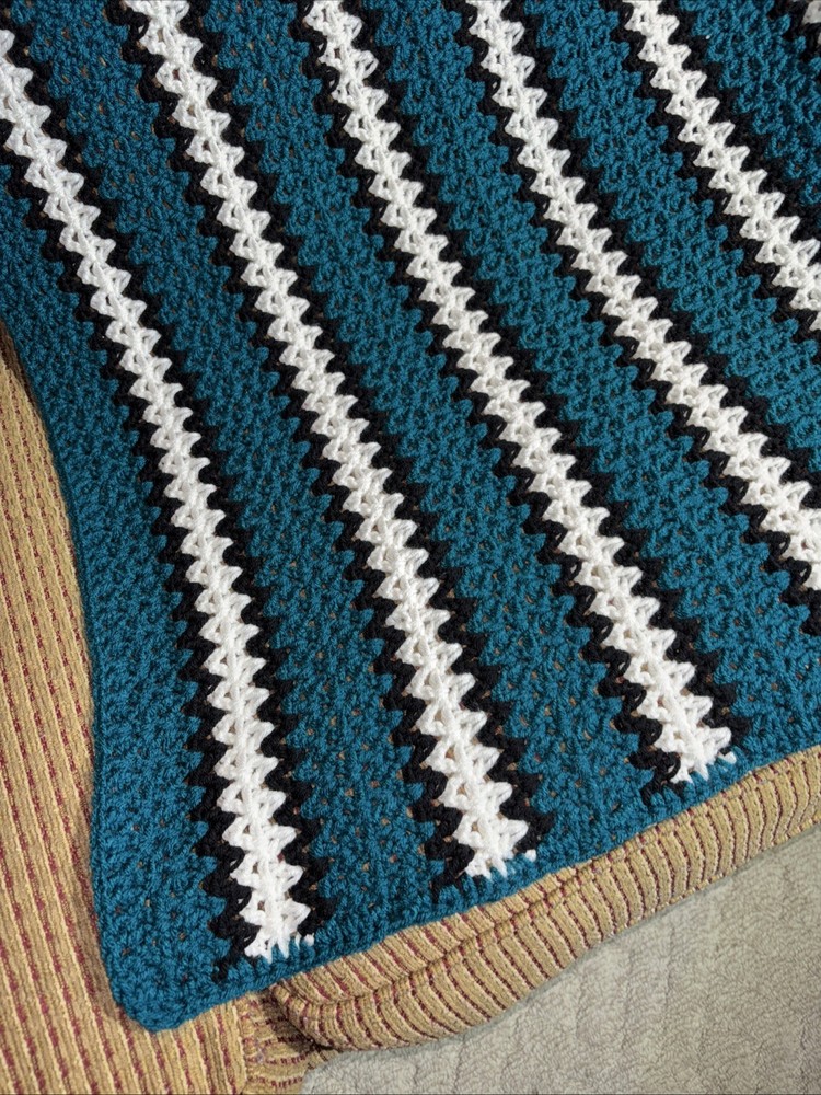 Handmade Crochet Lap Blanket Teal Black White 30”x45” Mint Condition
