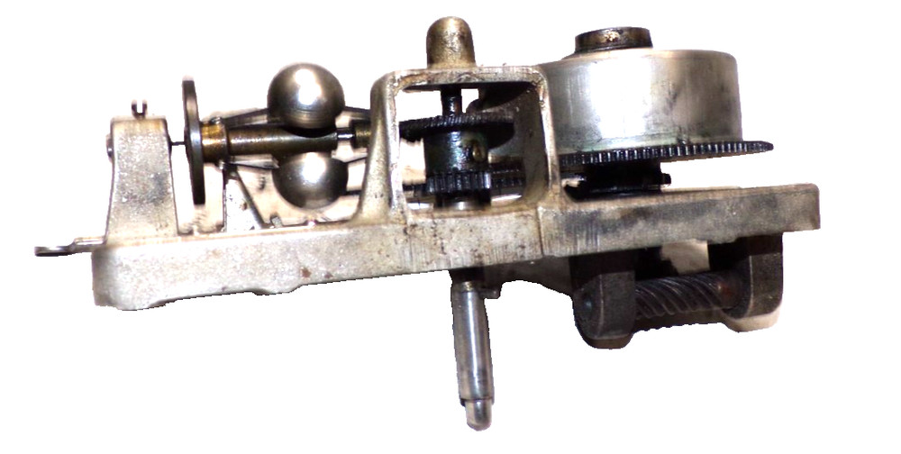 DISC CYLINDER PHONOGRAPH SINGLE SPRING MOTOR AND CRANK