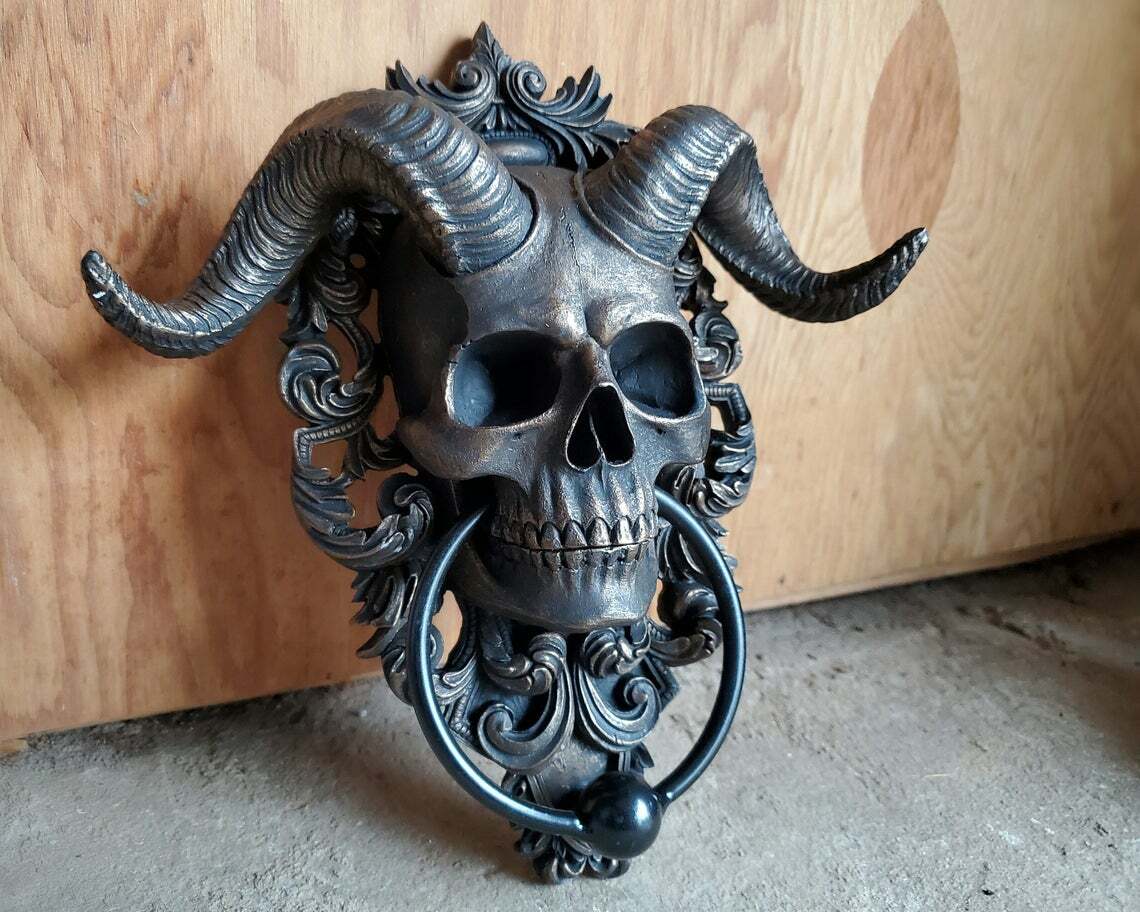Skull Door Knocker, Horned, Gothic Decor, Oddities, Halloween Decoration, Skulls