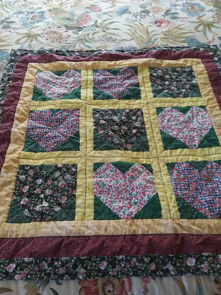 2001 Teapots & Melon Hearts Print Patchwork Quilted Wall Hanging 35"x 35"