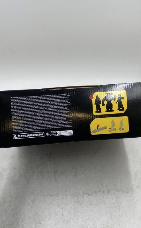 Spin Master DC Comics Batman Batmobile Crusader Vehicle Launcher Action Figure