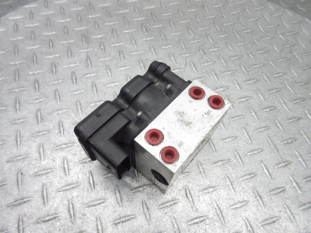 2011 Harley Davidson Road Glide FLTRX ABS Pump Brake Module Control Unit OEM