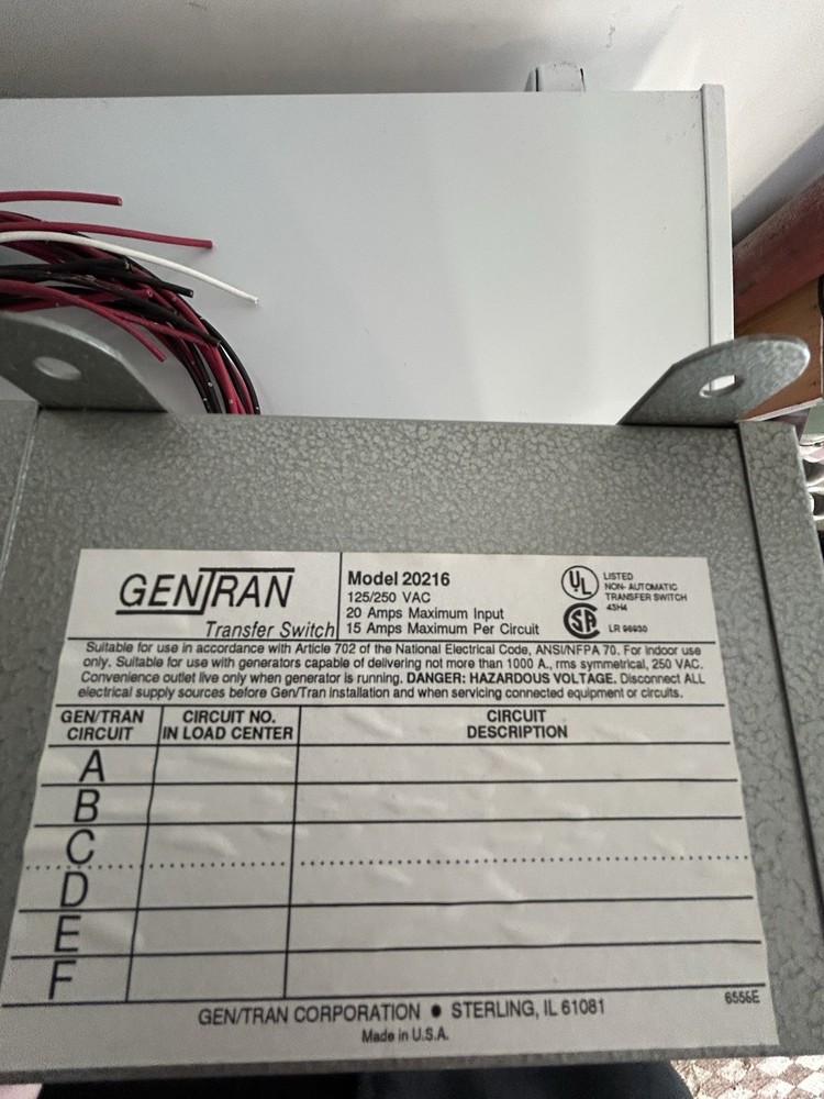 GenTran Model 20216 Manual Transfer Switch 20A 120/240 VAC Maximum Input