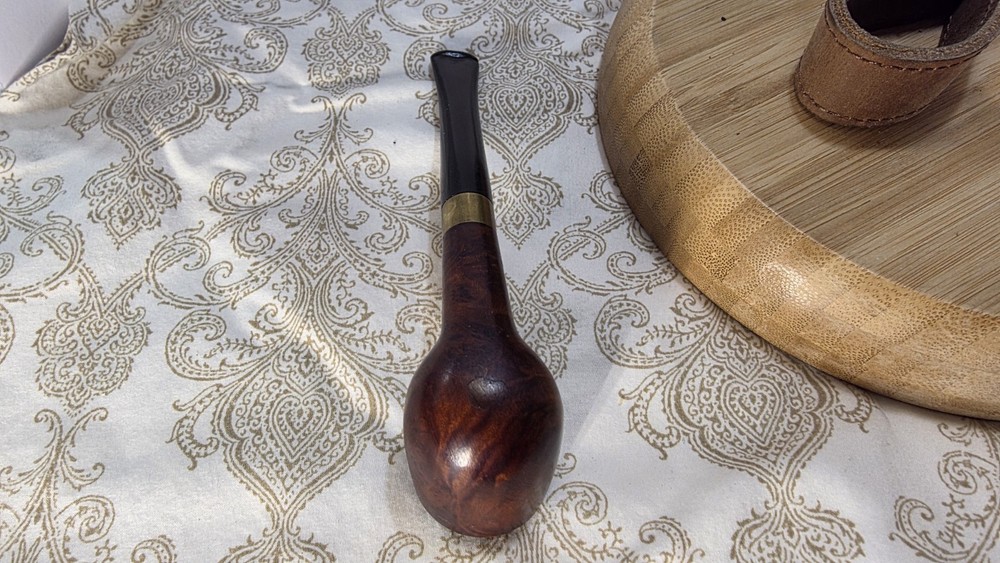 No Name estate pipe
