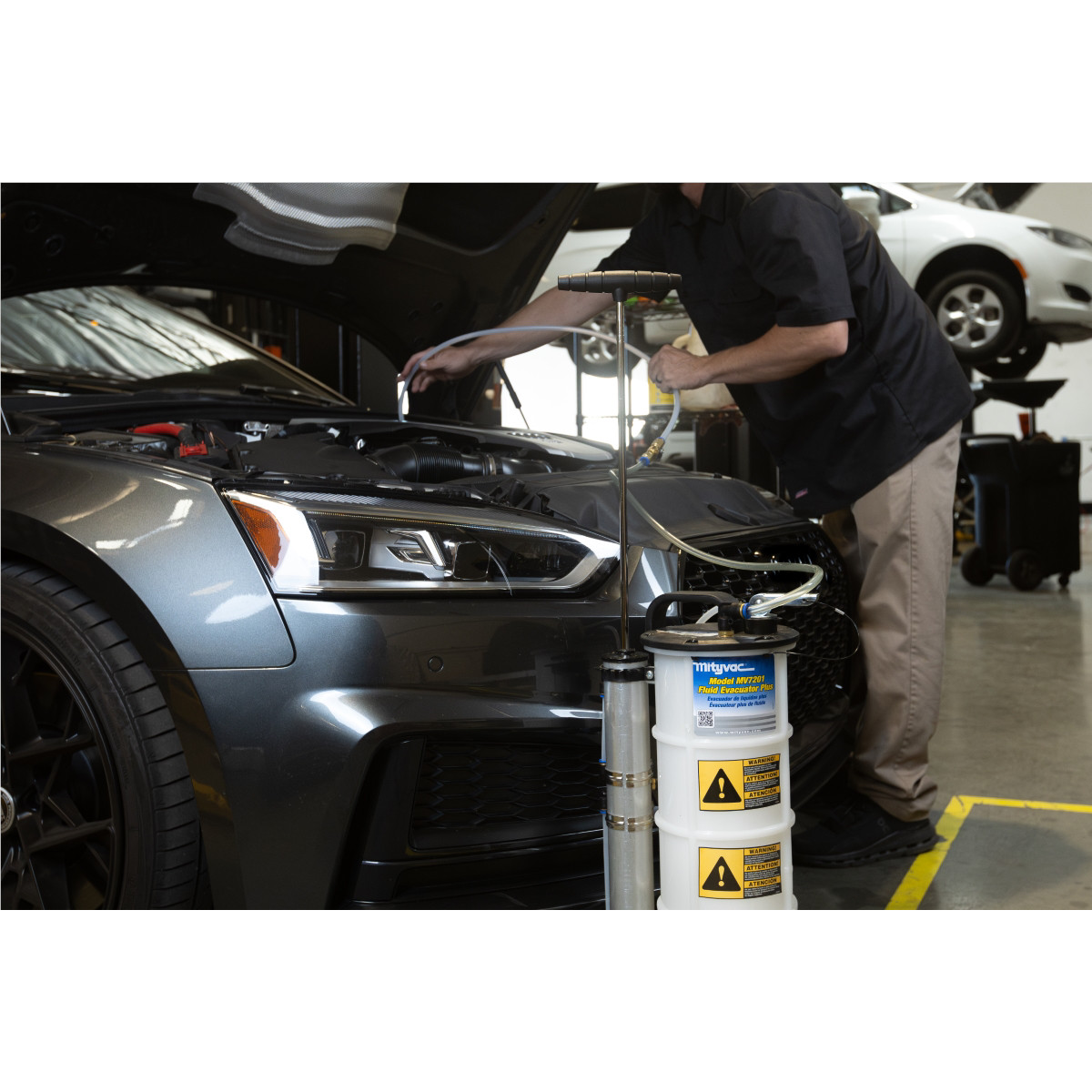 Mityvac 7201 2.3 Gallon Fluid Evacuator Extractor/Dispensing Pump w/Push Button