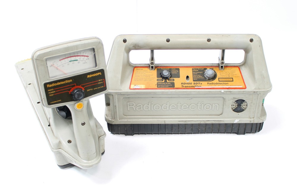 Radiodetection RD400PL with RD400 SDTx Transmitter Buried Pipe & Cable Locator