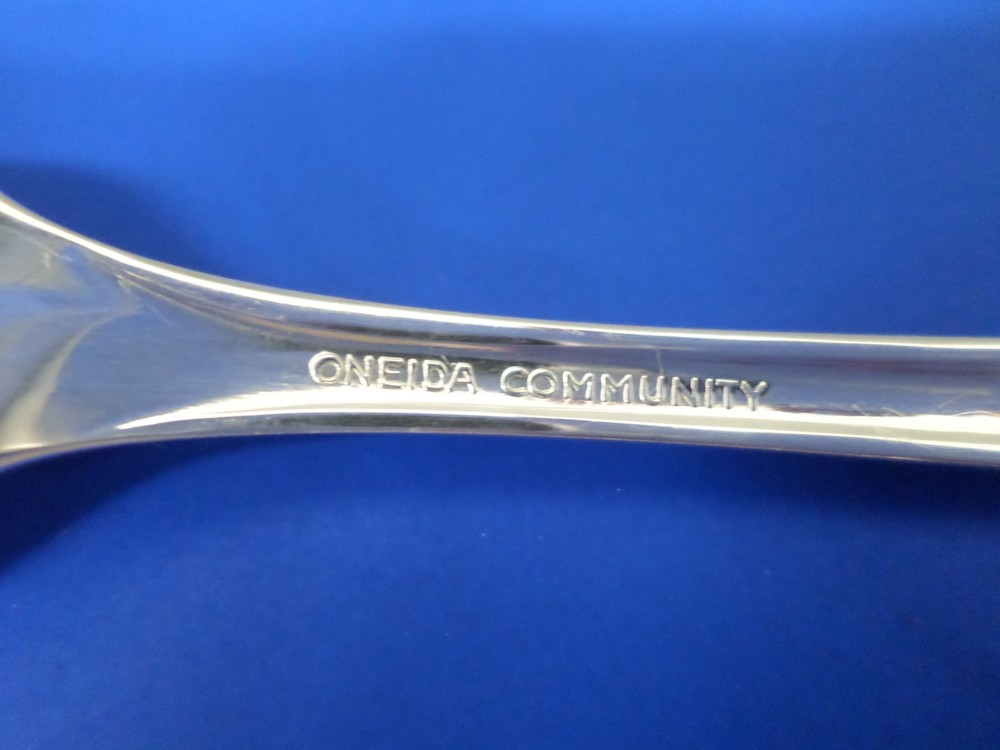 4 - Oneida Community SILVER CLARETTE Glossy Silverplate Flatware DINNER FORKS