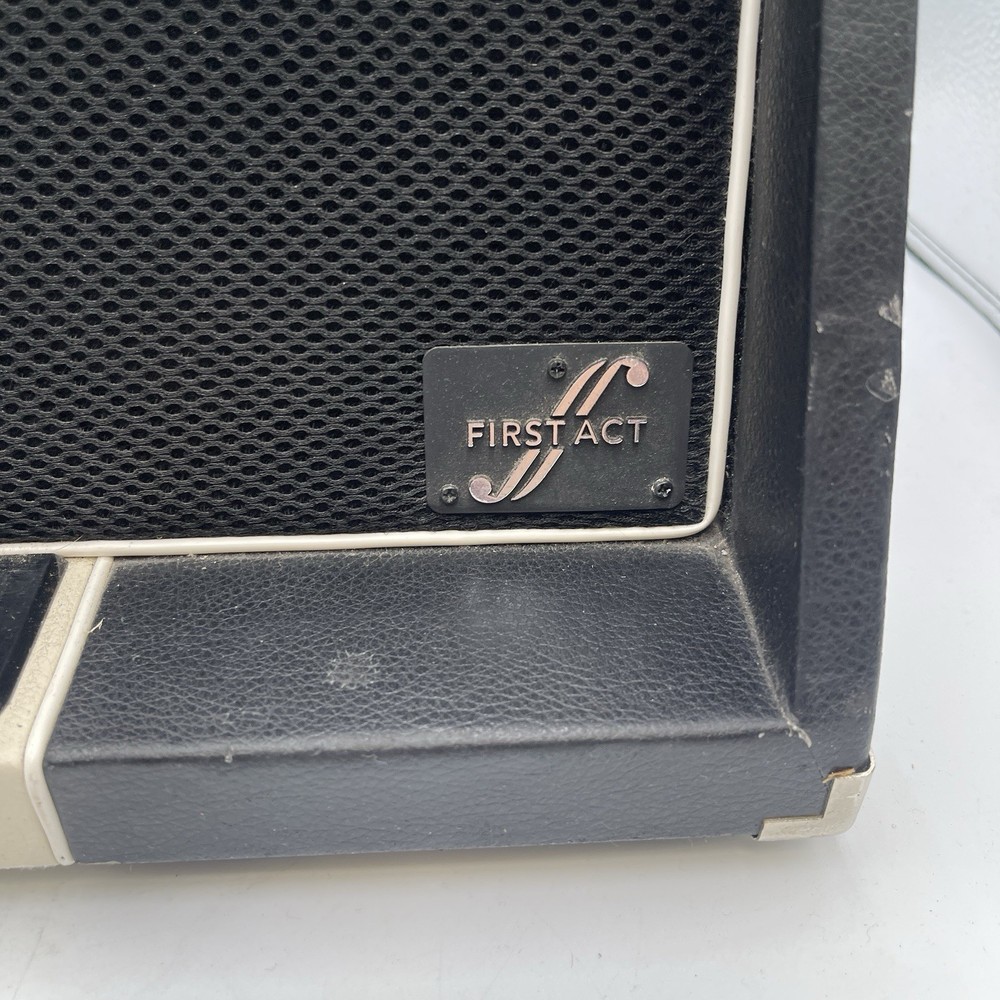 First Act DK 1000 Guitar Amplifier With iPod Docking Station