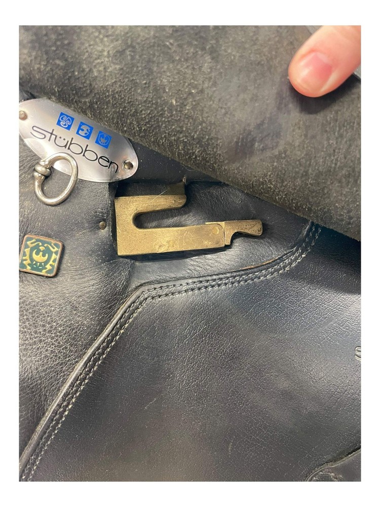 Stubben Roxane CC Saddle - Black - 19" / 32cm Tree - USED