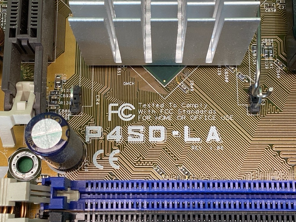 HP P4SD-LA Motherboard + Pentium 4 Processor CPU + RAM - UNTESTED