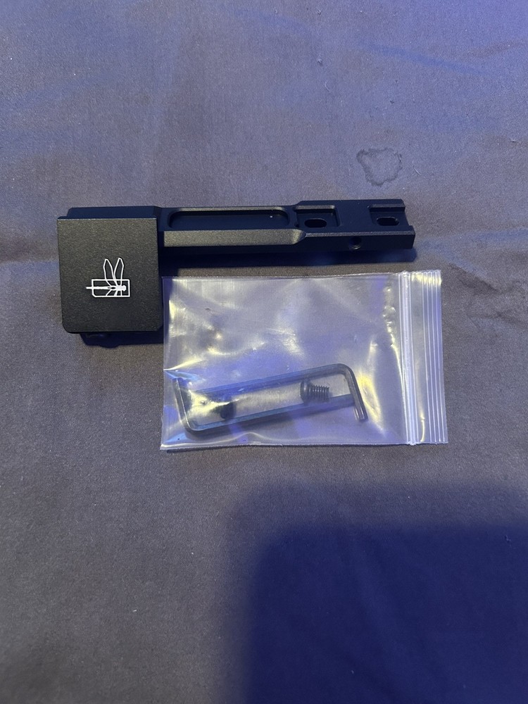 Surefire Picatinny Rail Weapon Light Offset Mount for Surefire M300 M600
