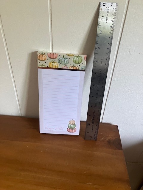 Punch Studio Happy Fall Pumpkin Magnetic Note Pad 125 sheets