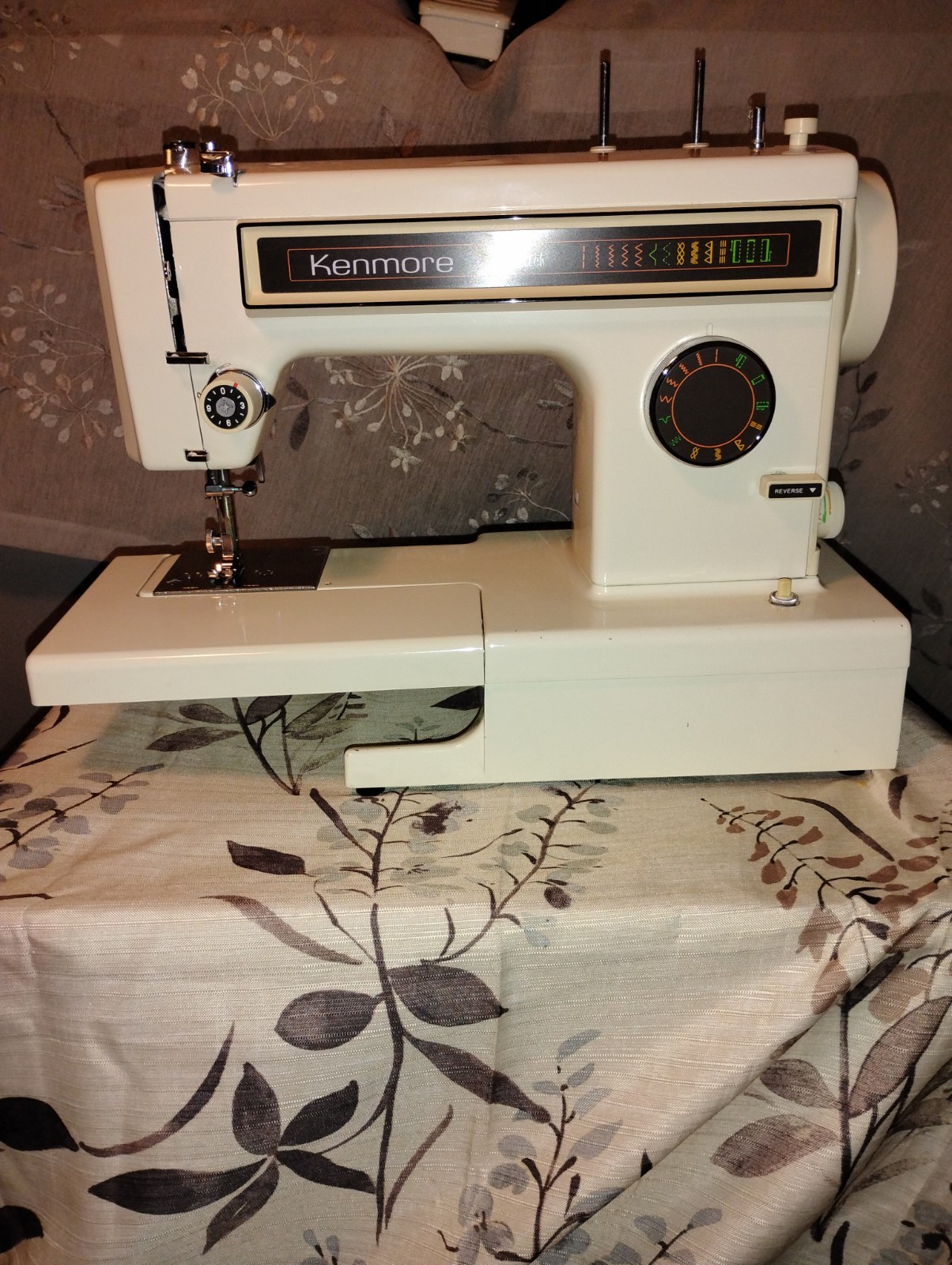Vintage Sears/ Kenmore 158.1345 Sewing Machine
