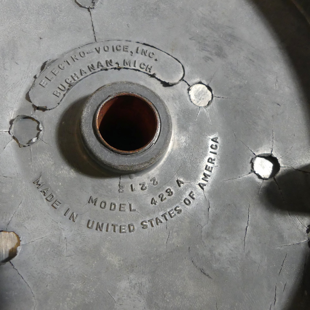 ElectroVoice 606 Dynamic Microphone Hi Z with 423A Base