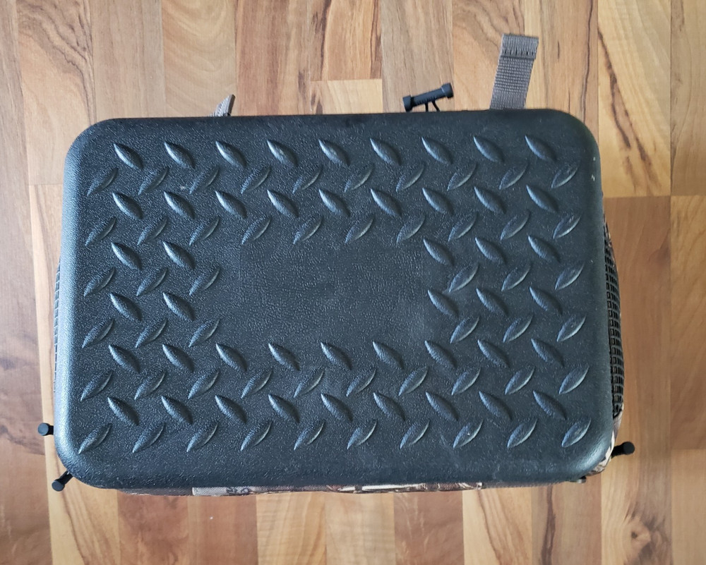 MAGELLAN OUTDOORS HUNTING BAG NWT