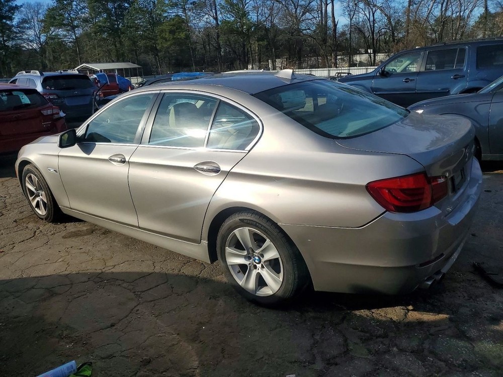 528I 2011 Glove Box 4958749