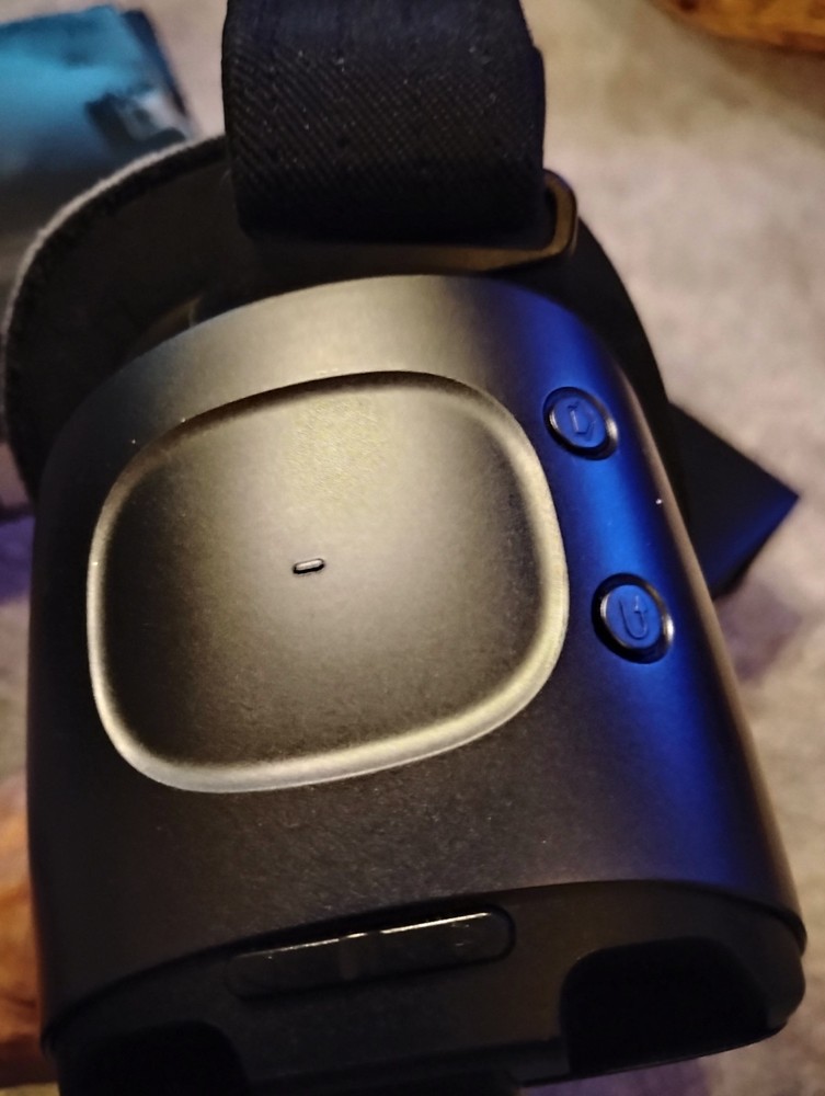 Samsung Gear VR with Controller Powered By Oculus New Open Box SM-R324