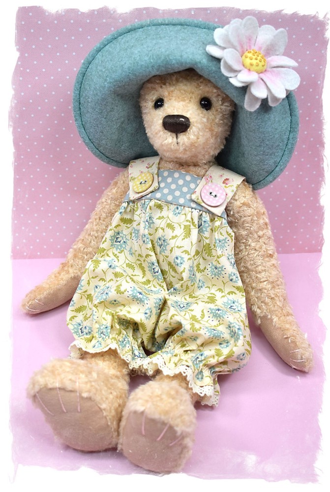 DELORES BEAR - Sewing Craft PATTERN - Jointed Bear Pattern