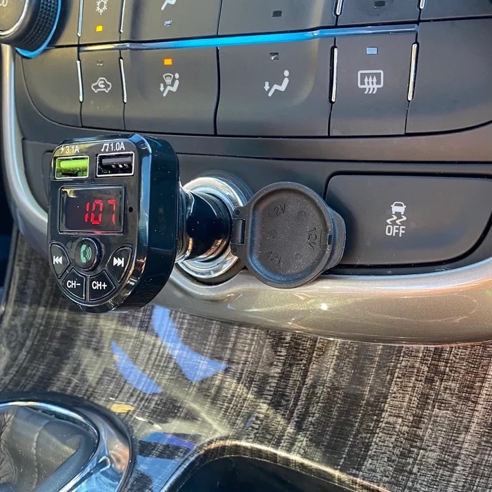 Car Bluetooth FM Transmitter Radio MP3 Wireless Adapter Car Kit USB Chargers