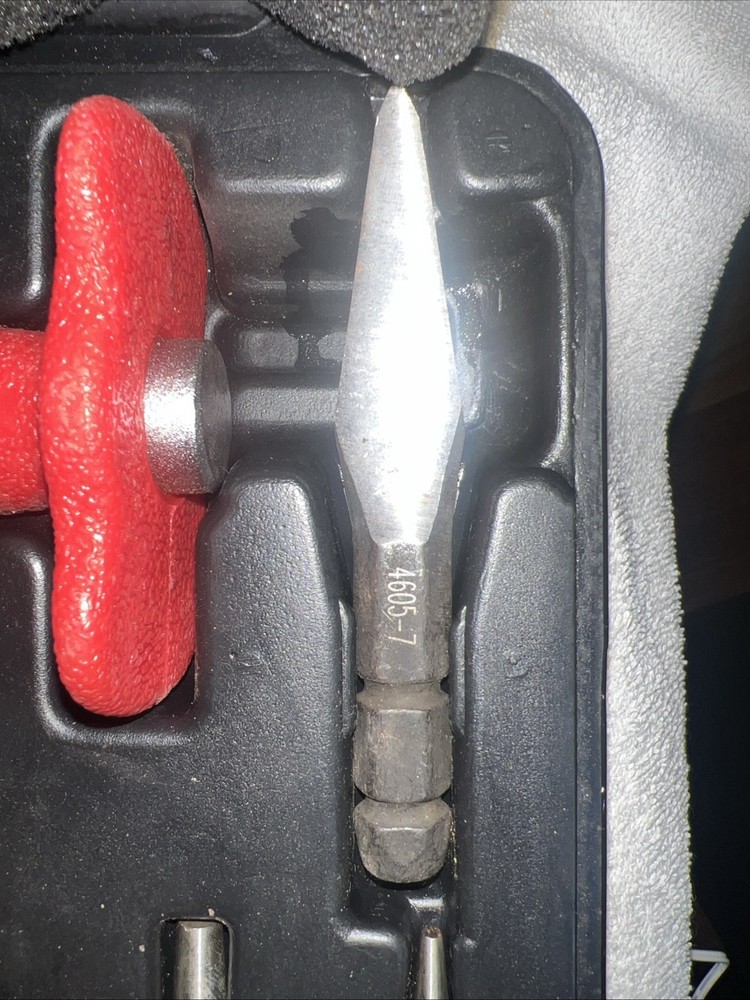 MAC Tools PCS1000 Interchangeable Punch & Chisel Set In Case