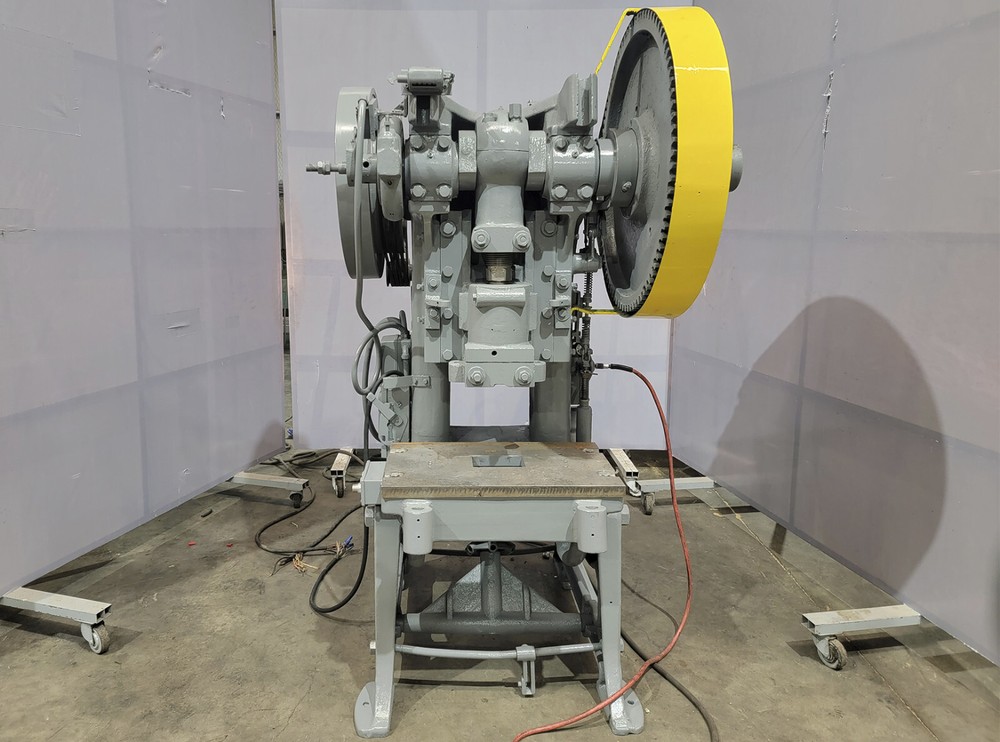L&J 5 Punching Machine 45Ton (45052)