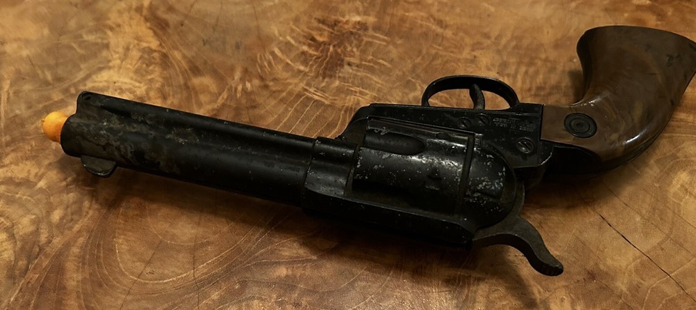 Vintage Daisy peacemaker BB six gun .177 caliber