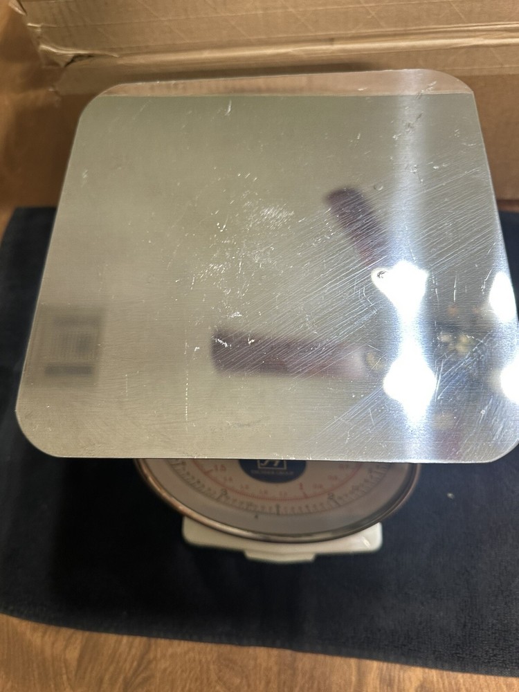 Thunder Group 5 lb Capacity Portion Scale w/ Stainless Steel Platform