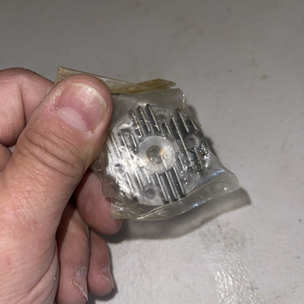 NEW! 2 Stroke Cylinder Head KB Enya Fox?