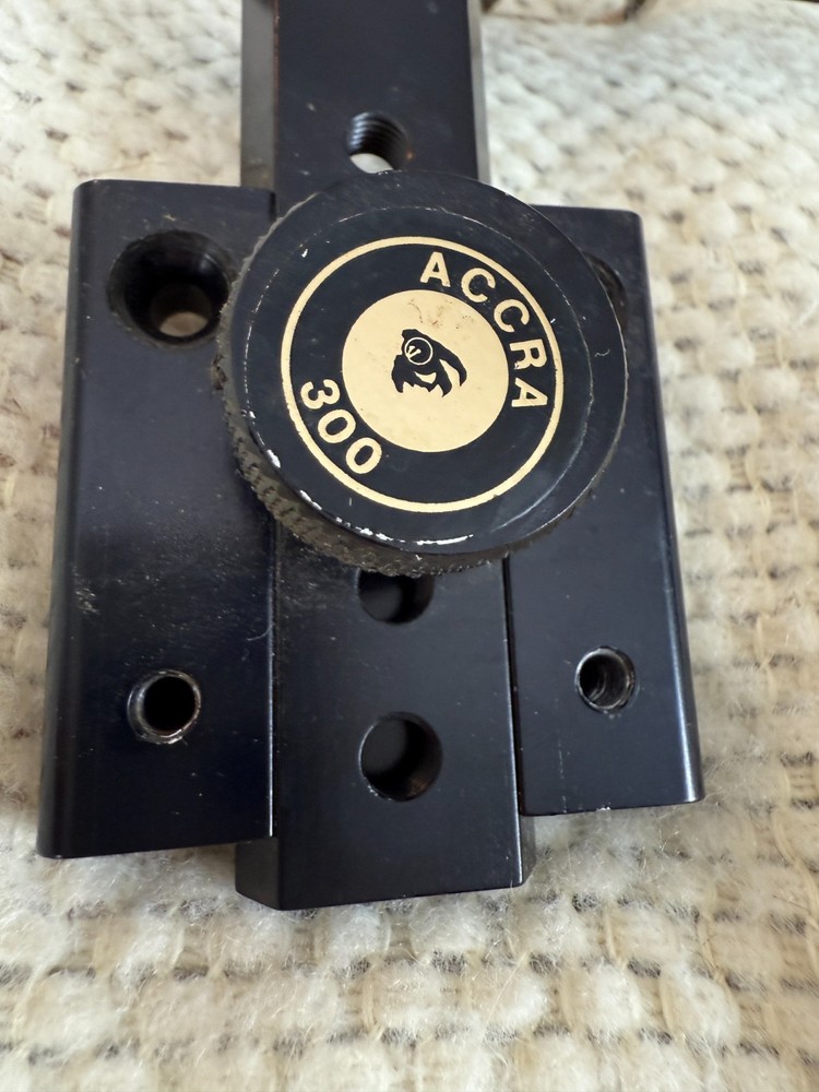 Accra 300 Dovetail Sight