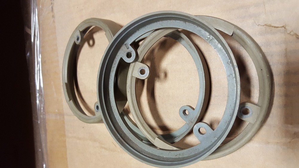 PACK OF 4 STEP LIGHT PART # 35 B