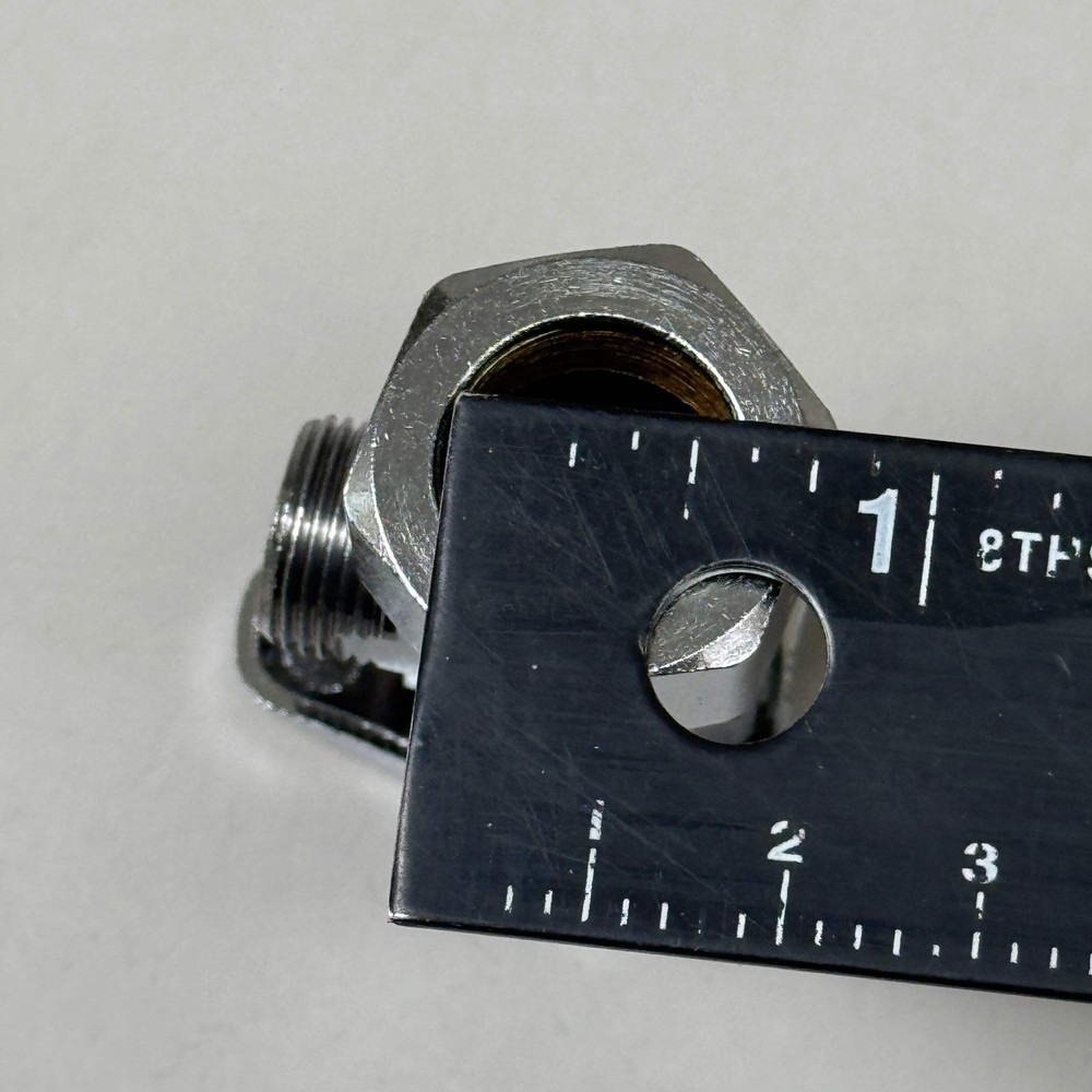 BRASS CRAFT (New) 1/2" Compr. Angle Stop Valve