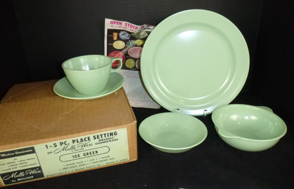 NOS Vtg 5 Pc Place Setting Ware Melmac Dishes Ice Green Dinnerware