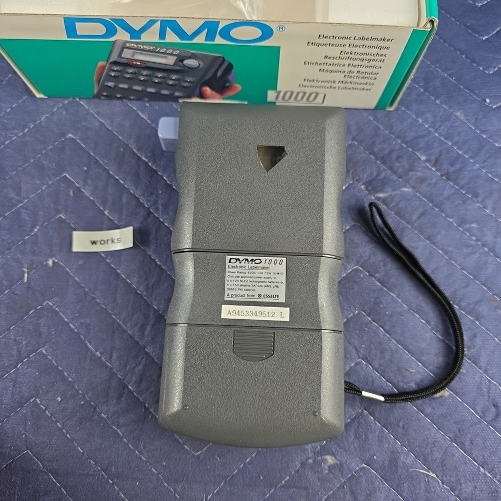 Dymo 1000 Electronic Label Maker with Manual